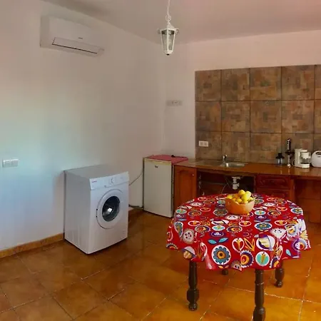Acogedor Verodes De Habitacion. Сан Мигель