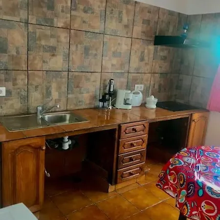 Acogedor Verodes De Habitacion. Сан Мигель